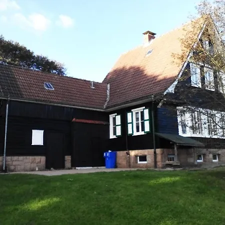 Freistehendes In Ruhiger Lage *
